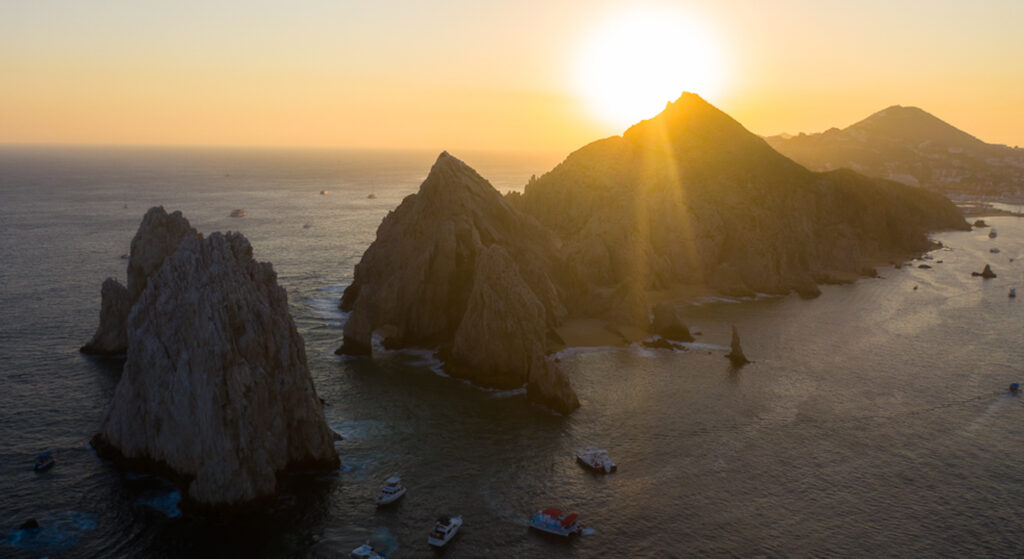 The arch arco hightide baja california los cabos beaches water activities